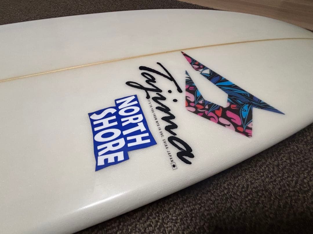 ★送料無料・お洒落★小波　サーフボード　ジャスティス　タジマシェイプ　サーフィン