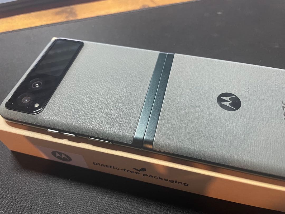 motorola razr40 セージグリーン