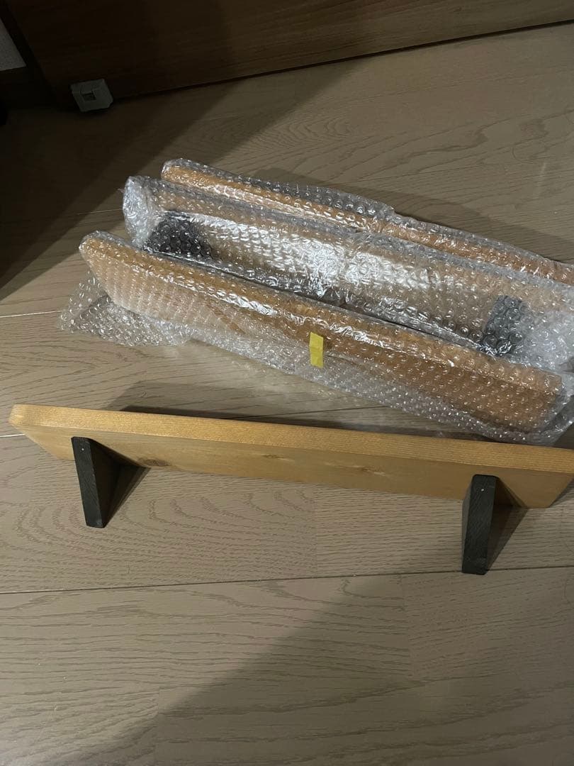 ウォールシェルフ　4本セット