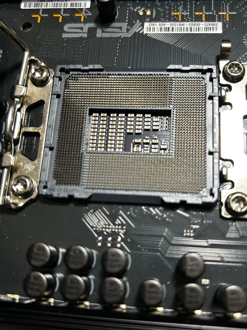 ASUS TUF Gaming B760M-PLUS D4 マザーボード