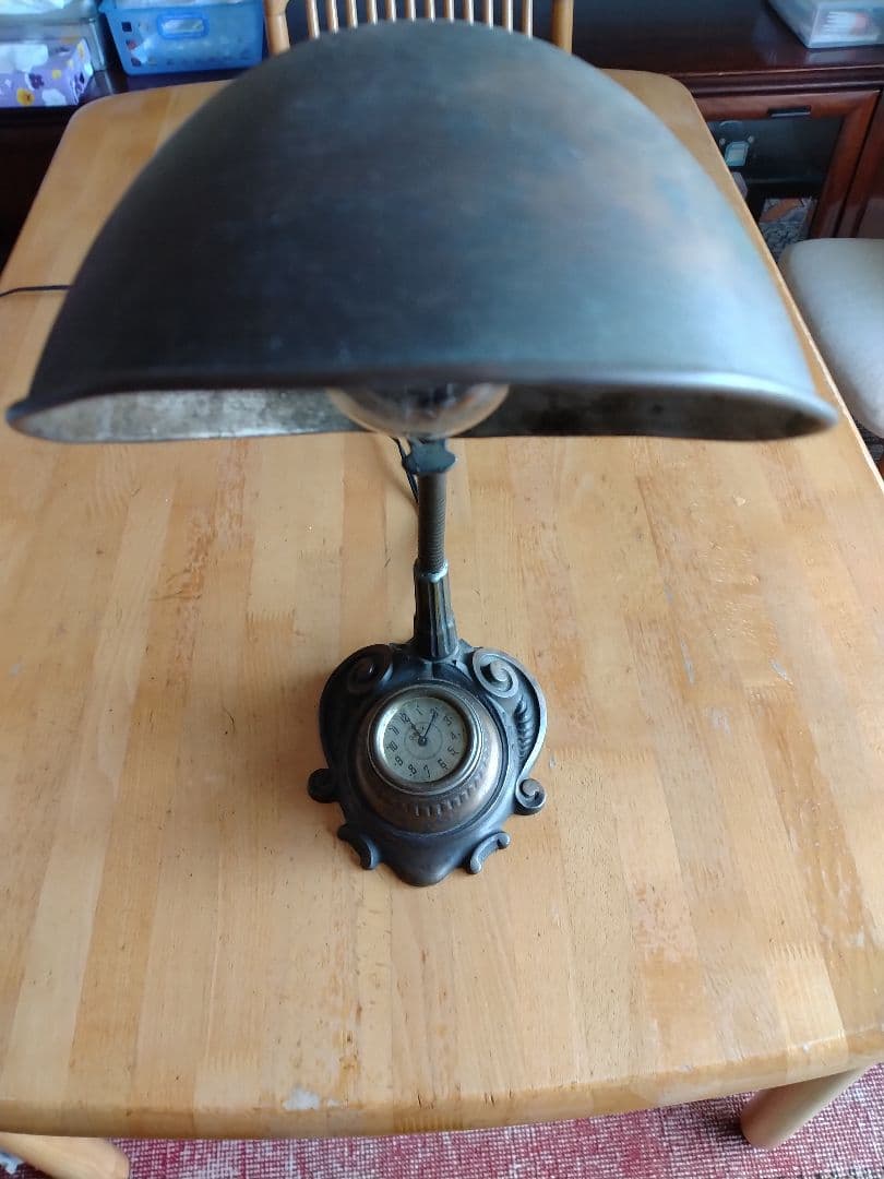 アメリカンビンテージ　レトロ　アンティーク　 ブロンズデスクライト　時計付き照明