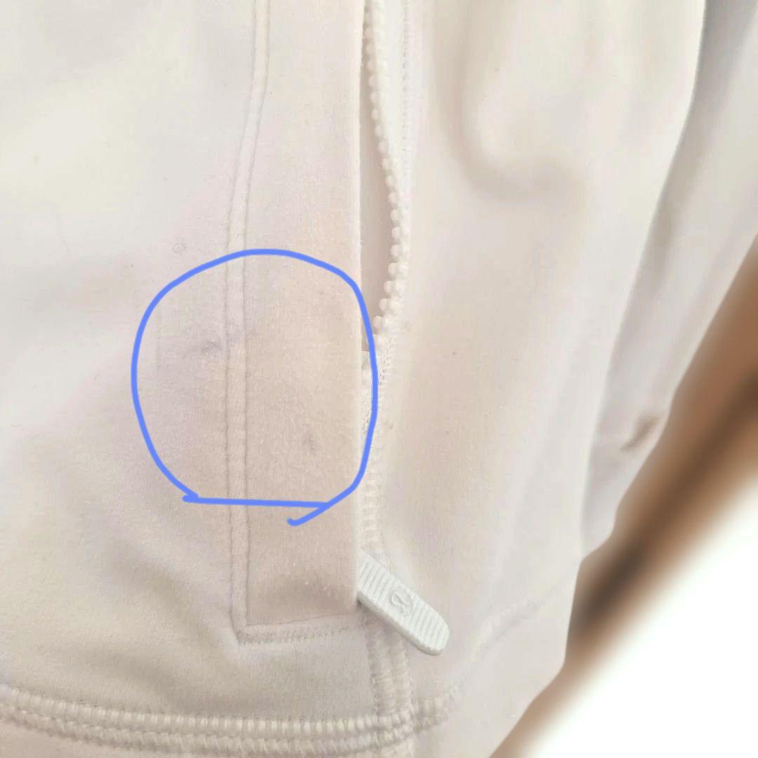 ルルレモン　Defineジャケット　Nulu 4 オフホワイト