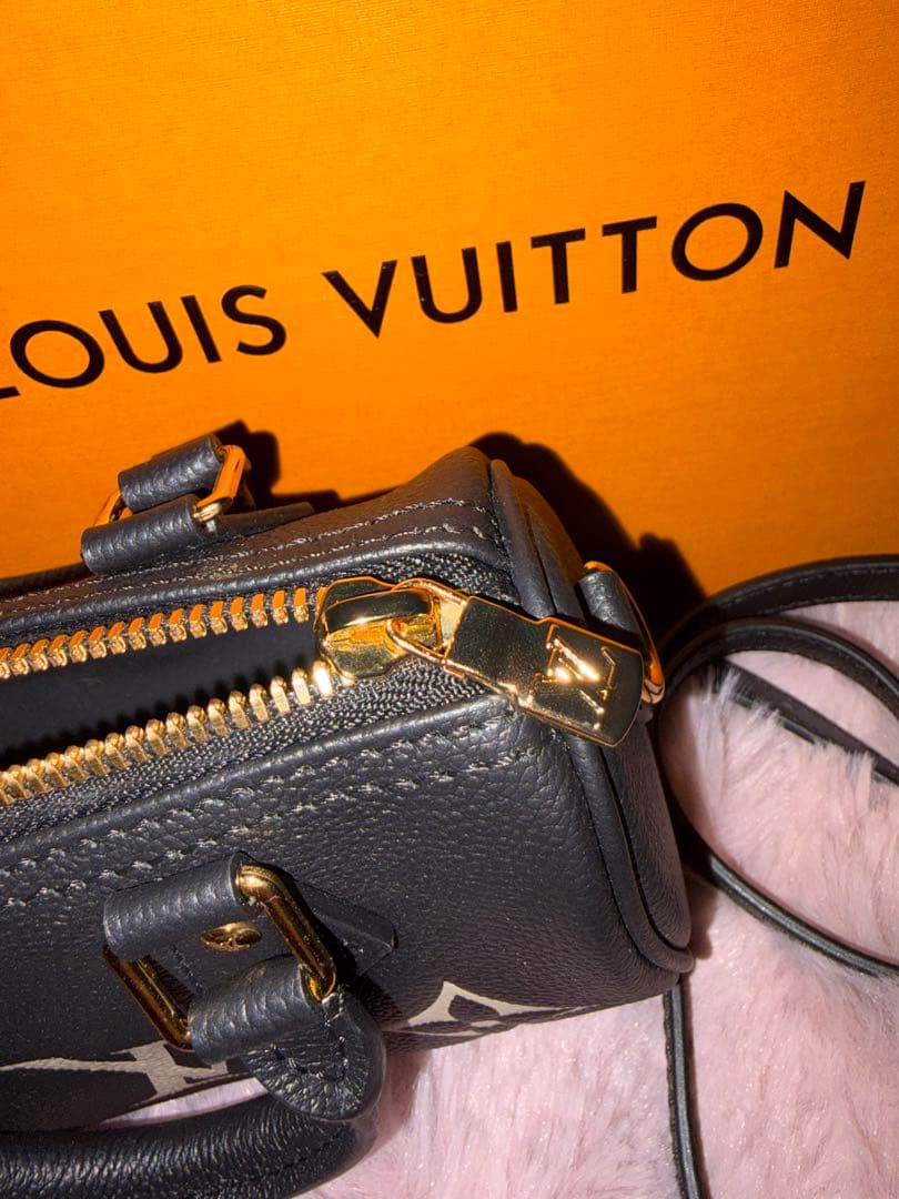 Louis Vuitton モノグラム ナノスピーディー