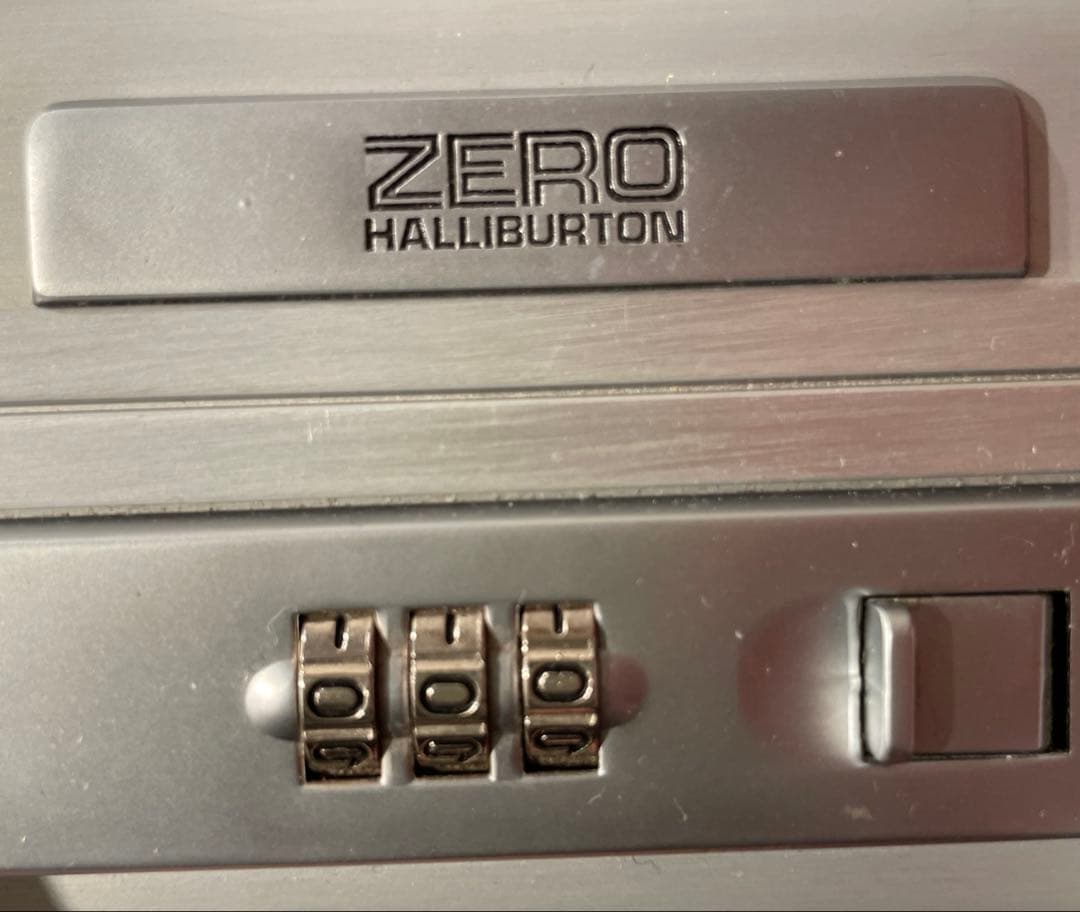 ZERO/ゼロハリバートン/アタッシュケース/美品/リモア/ジェラルミン