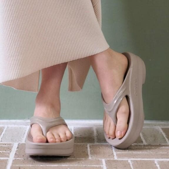 23cm　厚底スポーツサンダル　ビーチサンダル