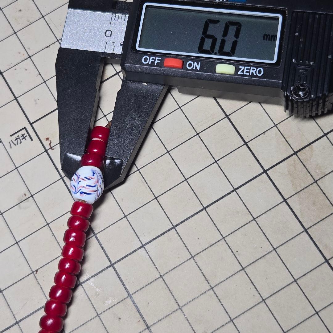 稀少　レース模様のフェザービーズ　goro's等のカスタムに