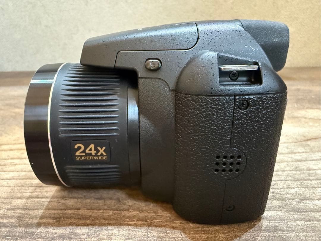 デジタルカメラ FUJIFILM FINEPIX S3200