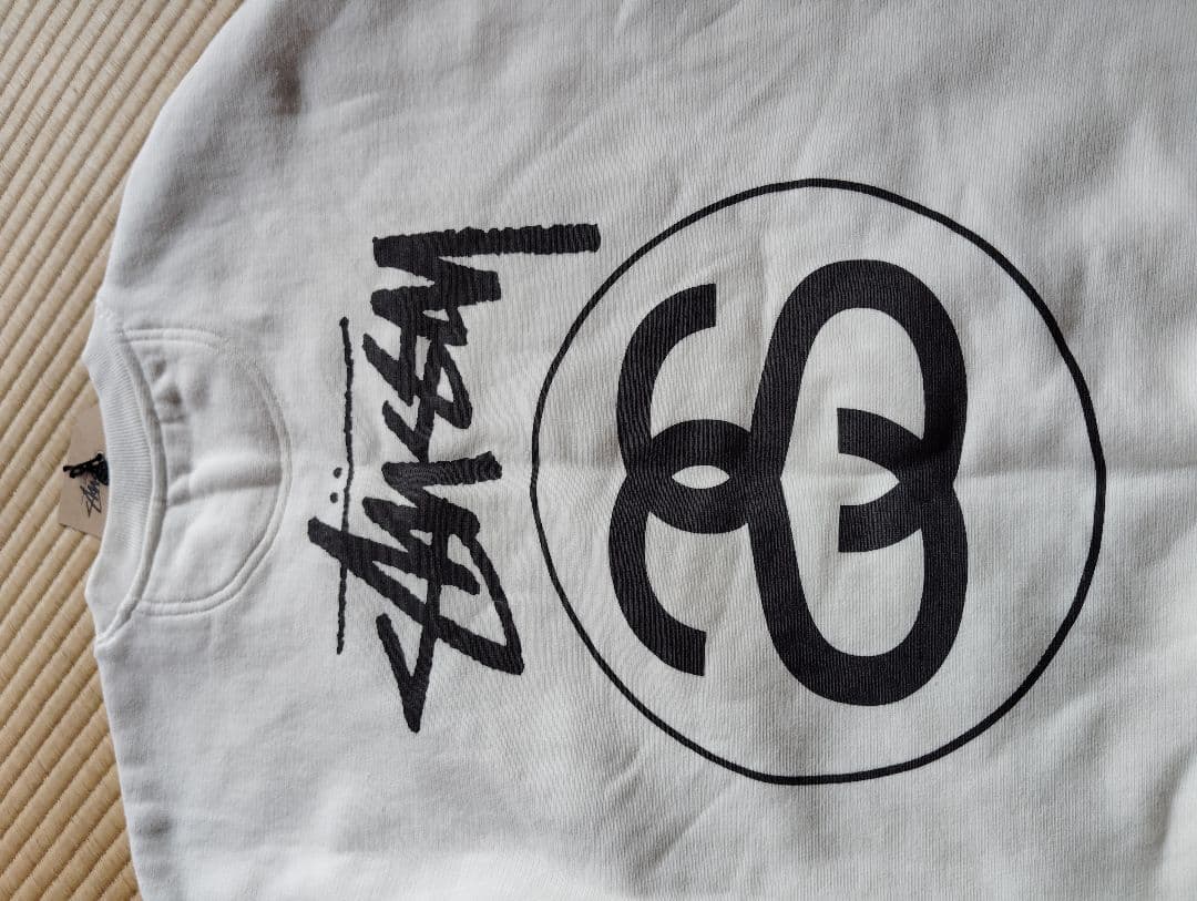 STUSSY ホワイト スウェット Mサイズ　５０%OFF 1/20まで出品
