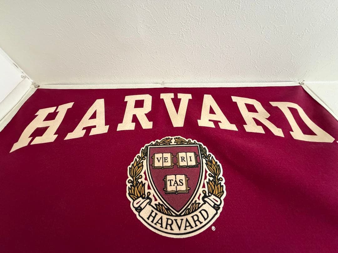ハーバード大学　エンブレム タペストリー