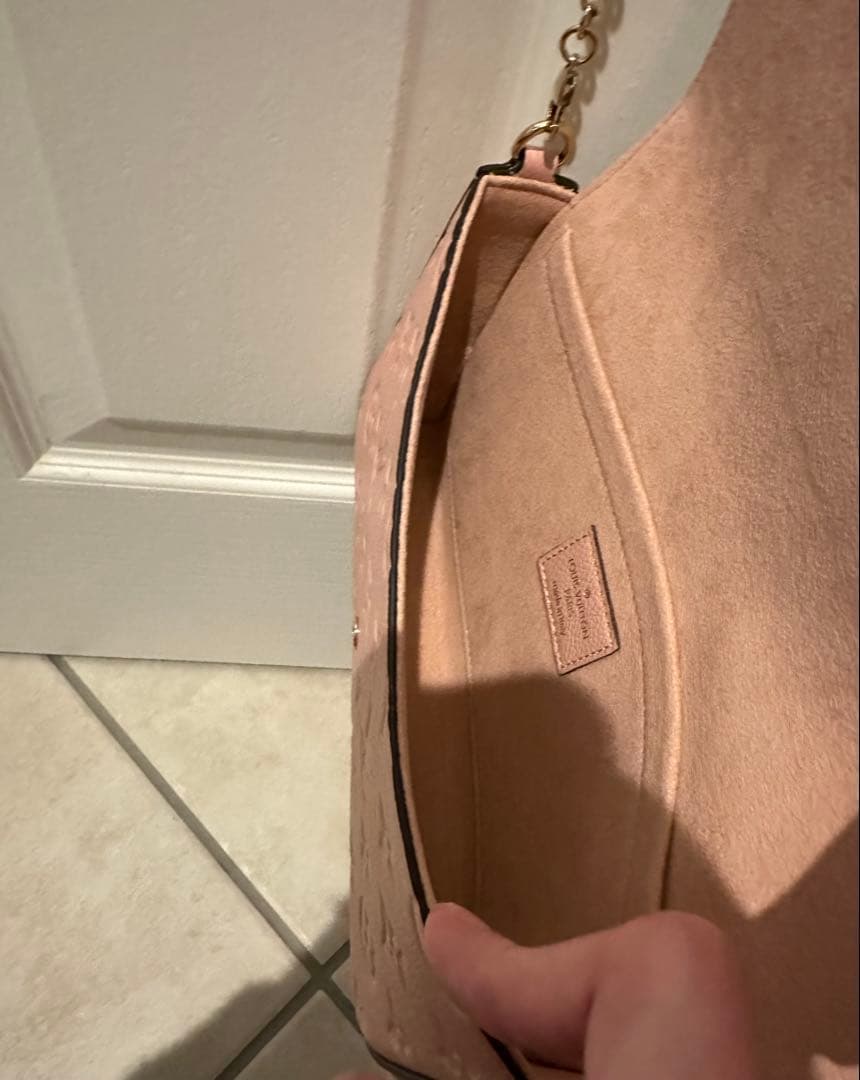 音ちゅんさまルイヴィトン ポシェットフェリシー ローズプードル