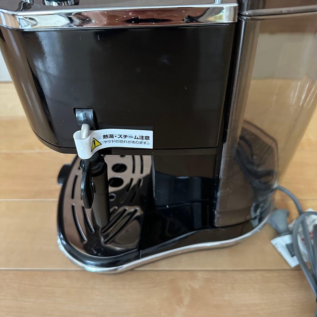 DeLonghi ECO310BK BLACK デロンギ　エスプレッソマシーン