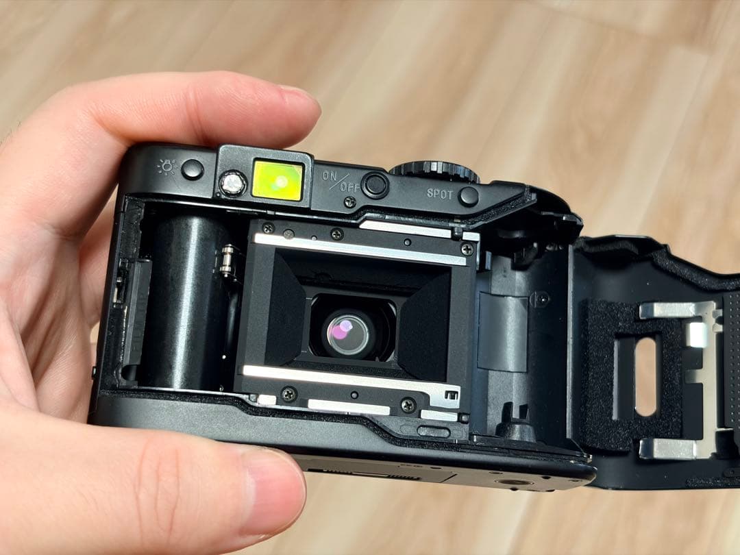 ミノルタMinolta TC-1 Limited コンパクトフィルムカメラ