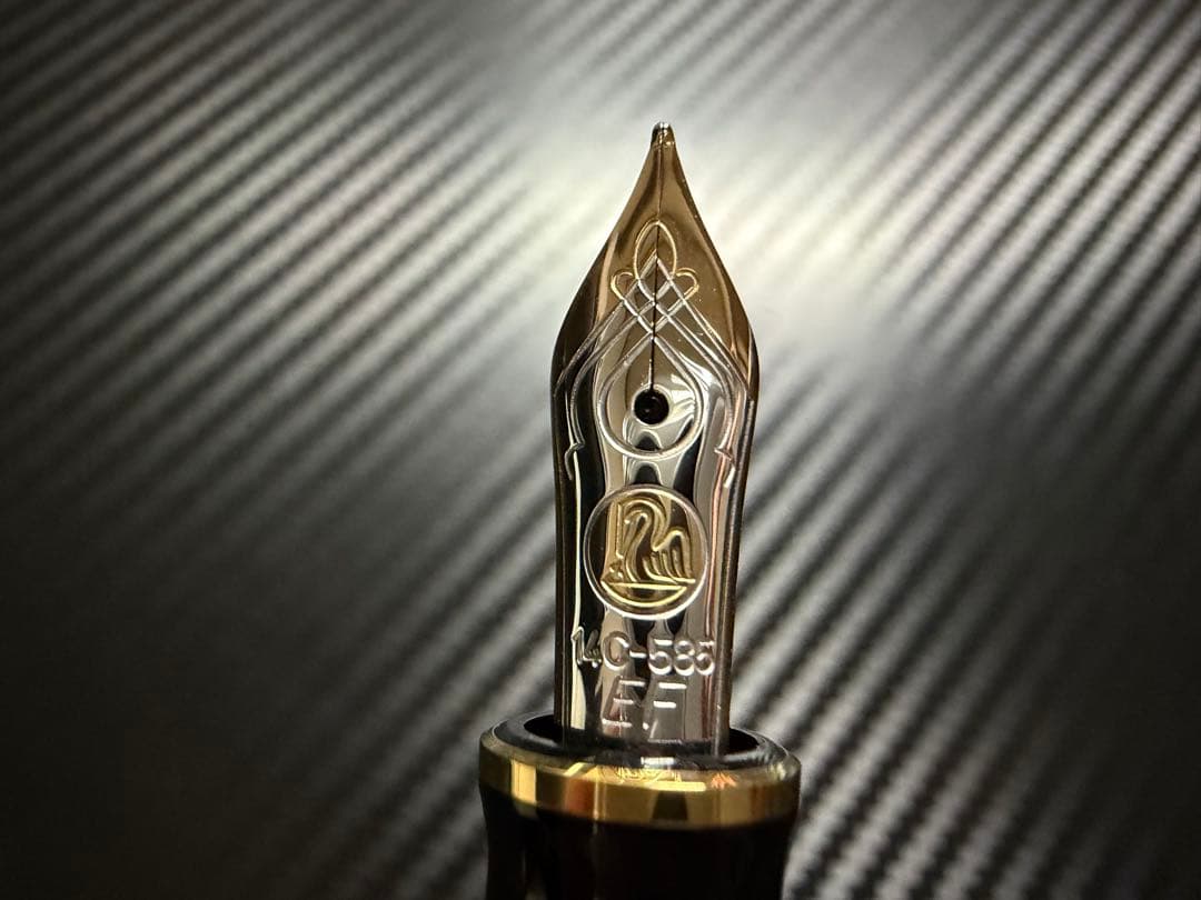 未使用に近い ペリカン スーベレーン M400 緑縞 EF 極細字 万年筆