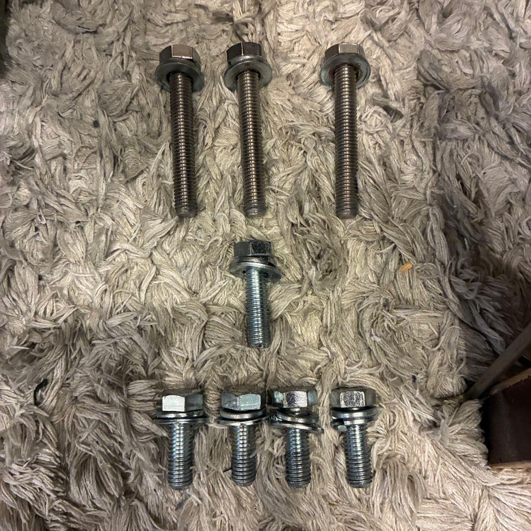 ACME FURNITURE　グランドビュー　クイーン　　ベッド