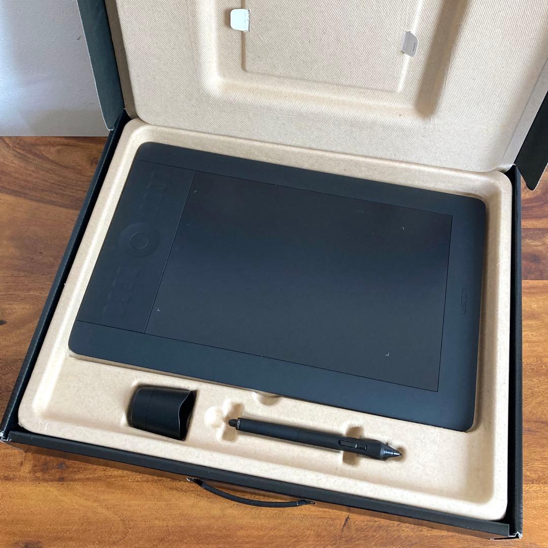 【台数限定】Wacom Intuos 5 touch PTH-650/K3