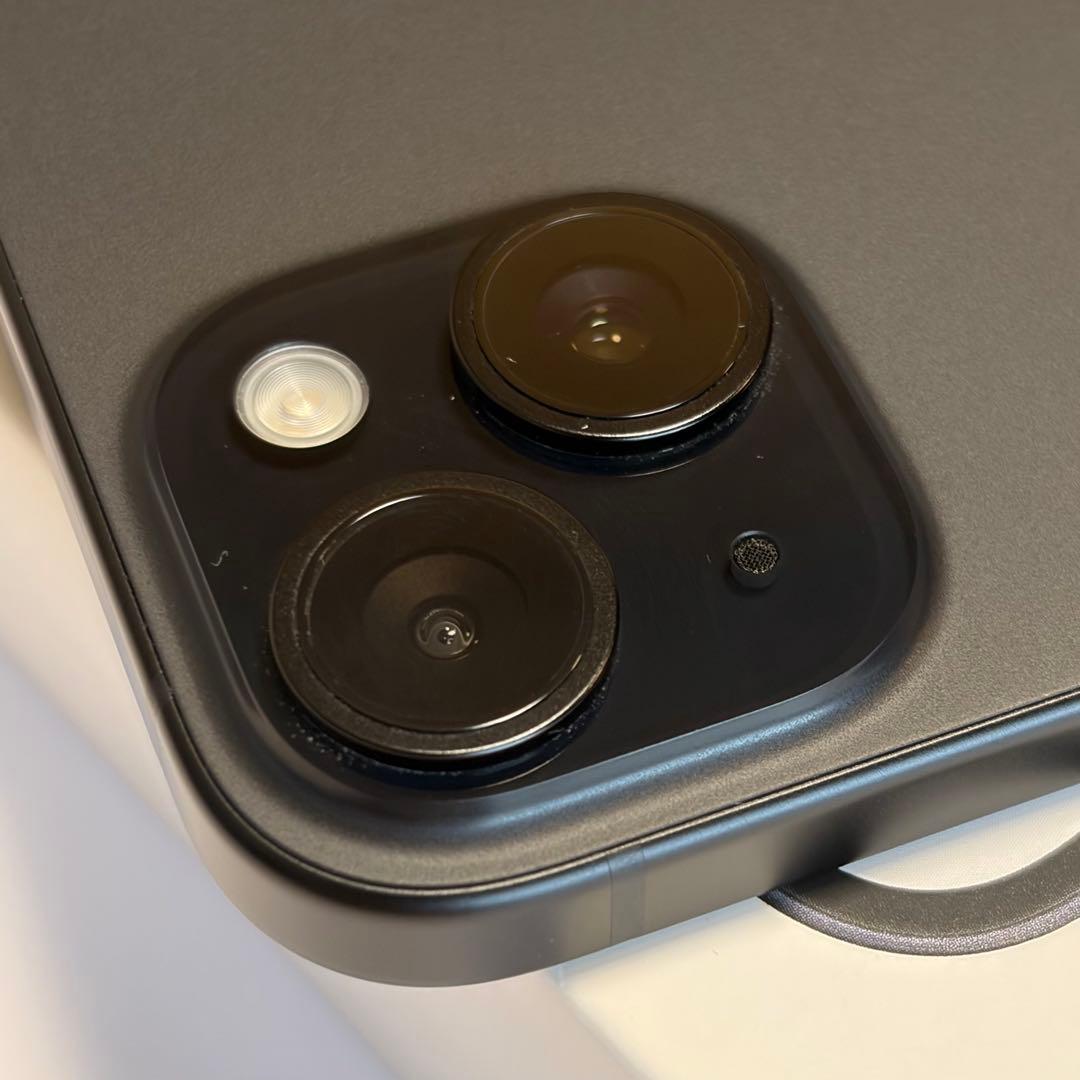 Apple iPhone 15 Plus 512GB ブラック SIMフリー美品