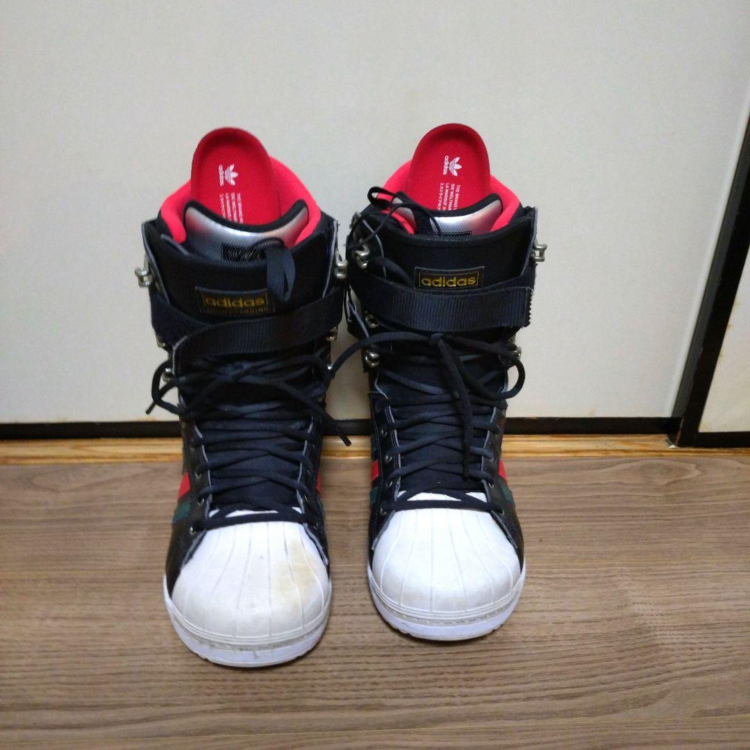adidas スノーボードブーツ superstar