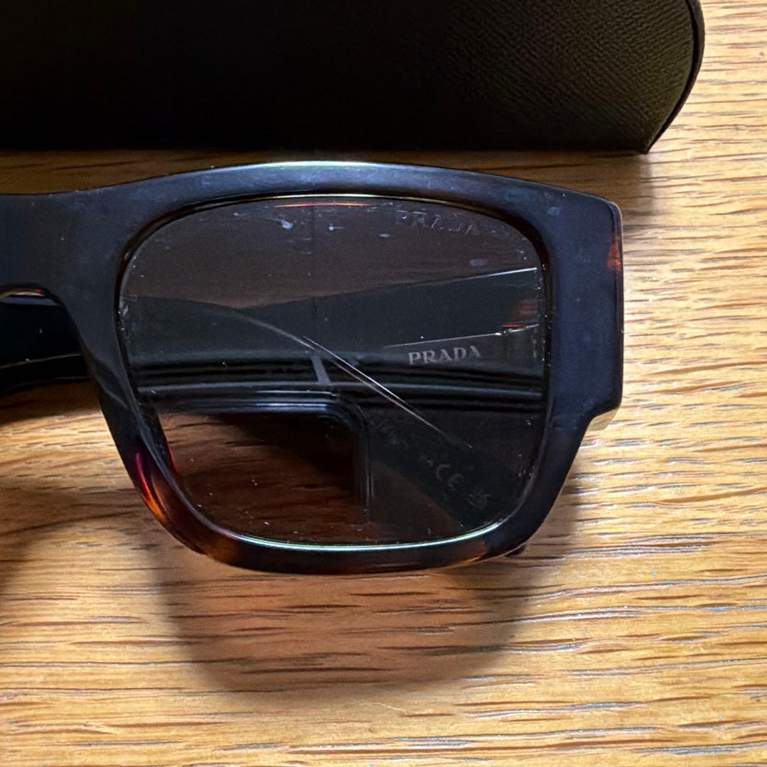 PRADA サングラス ケース付き