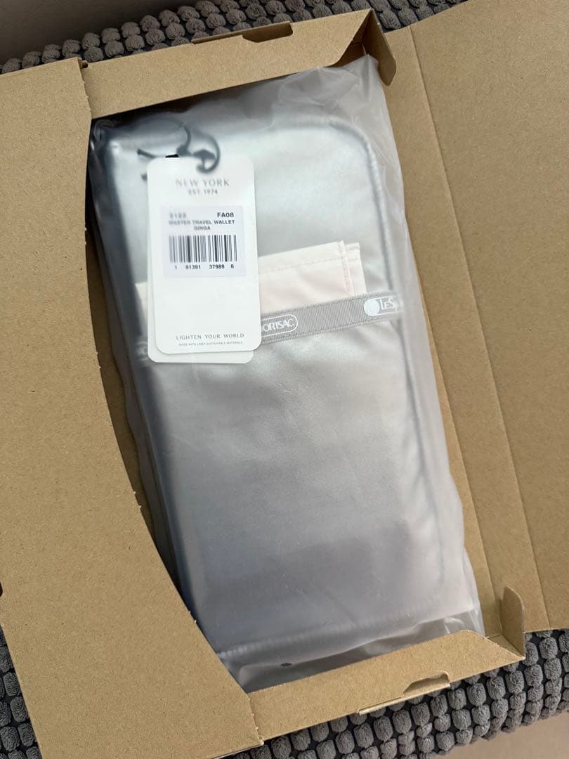 レスポートサック ひとりっぷ ギンガ MASTER TRAVEL WALLET