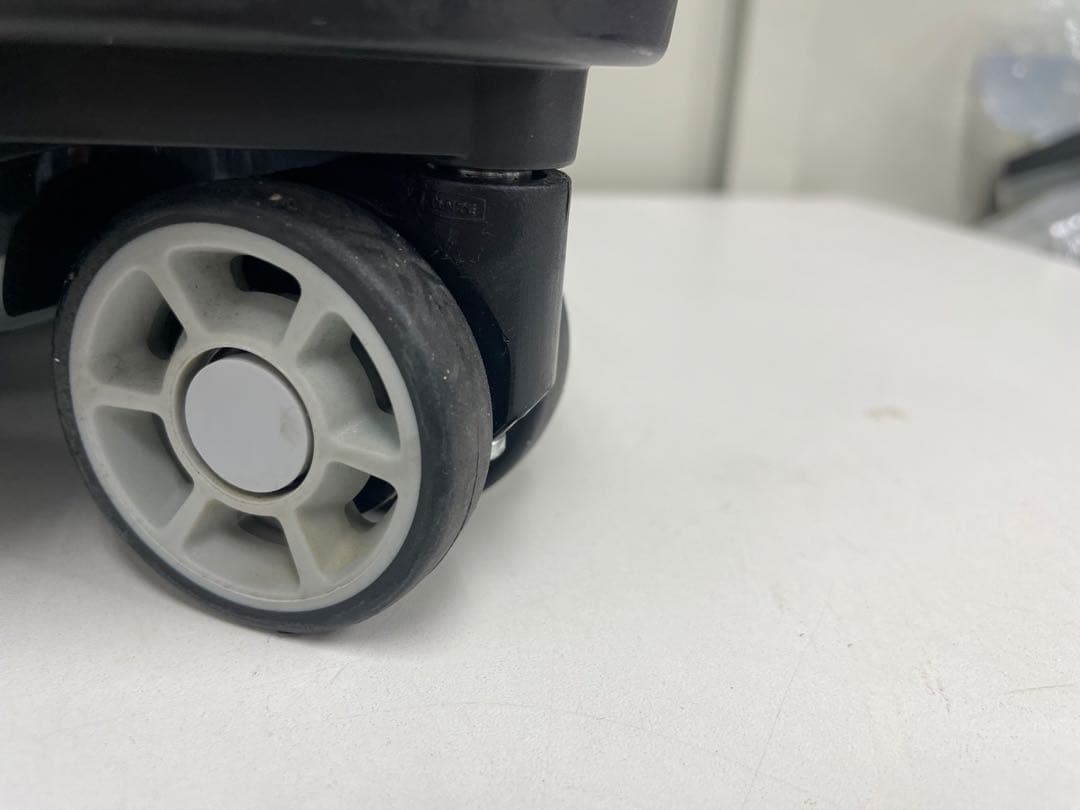 RIMOWA サルサエアー80L キャリーケース　ダークブルー