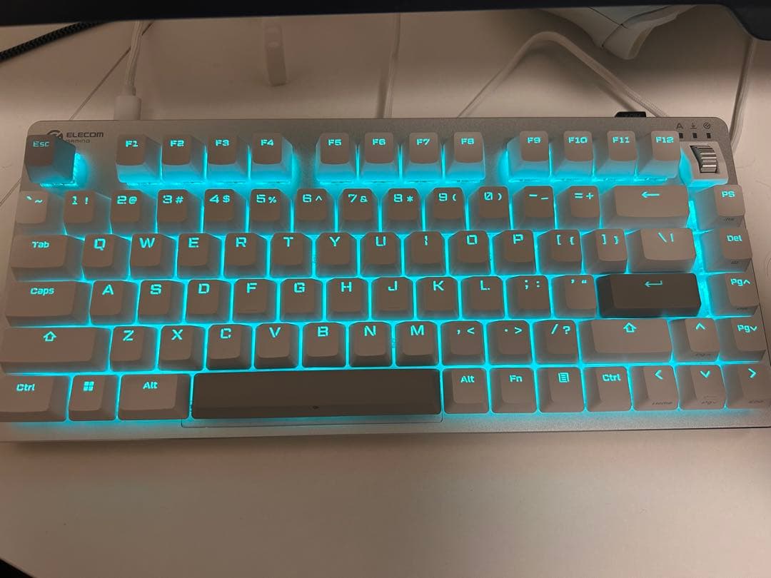 ELECOM VK600A ホワイト ラピッドトリガー搭載 ゲーミングキーボード