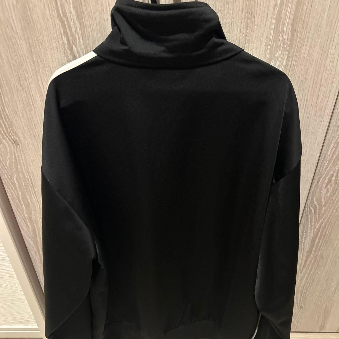 アディダストラックジャケット