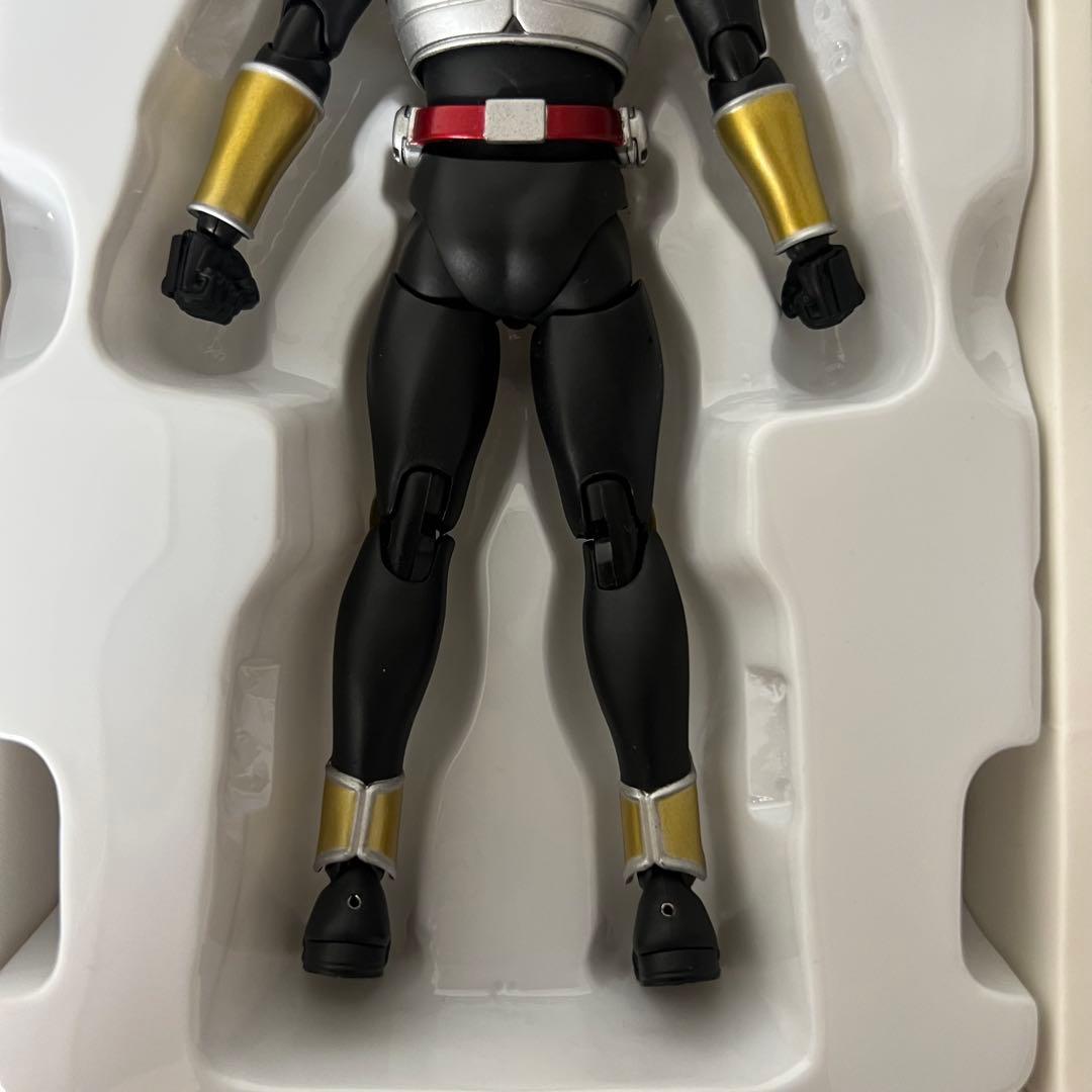 S.H.Figuarts 真骨彫製法　仮面ライダーアギト　グランドフォーム