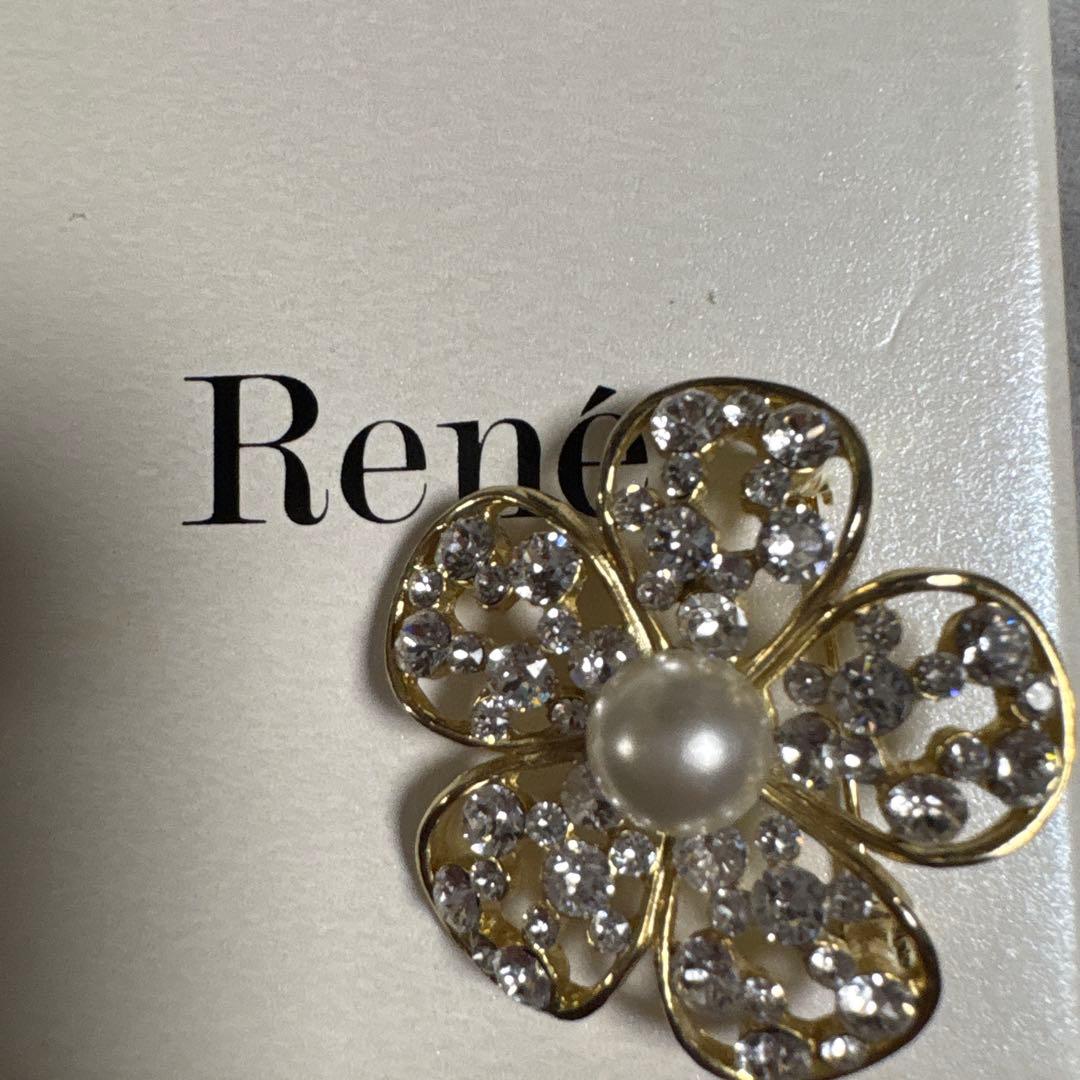 新品未使用　Rene ルネ パール　フラワー　ブローチ　ゴールド　真珠　お花