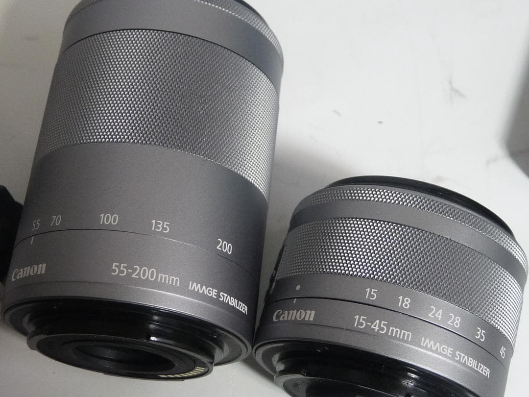 Canon EOS Kiss M2 ダブルズーム ミラーレス一眼