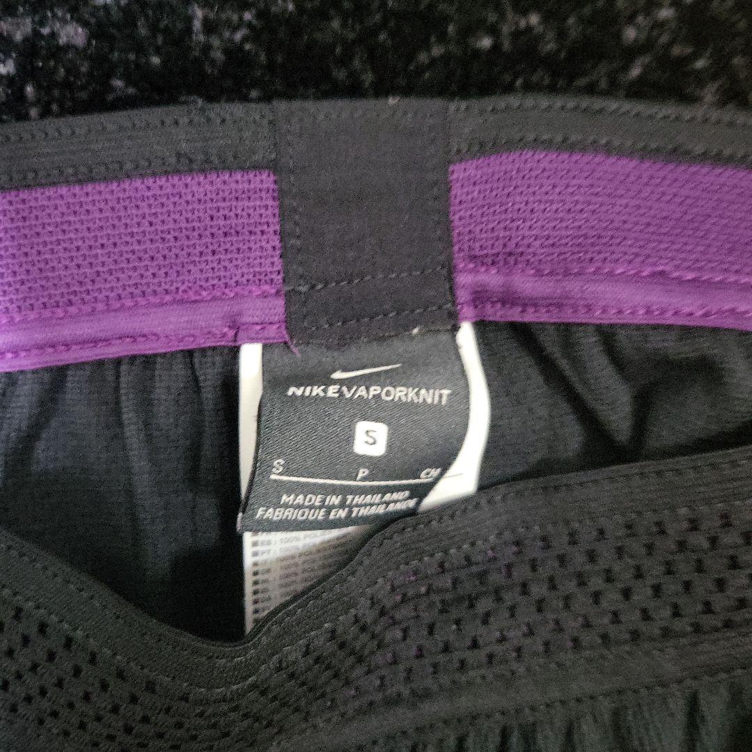 ヴェイパーニット ナイキ