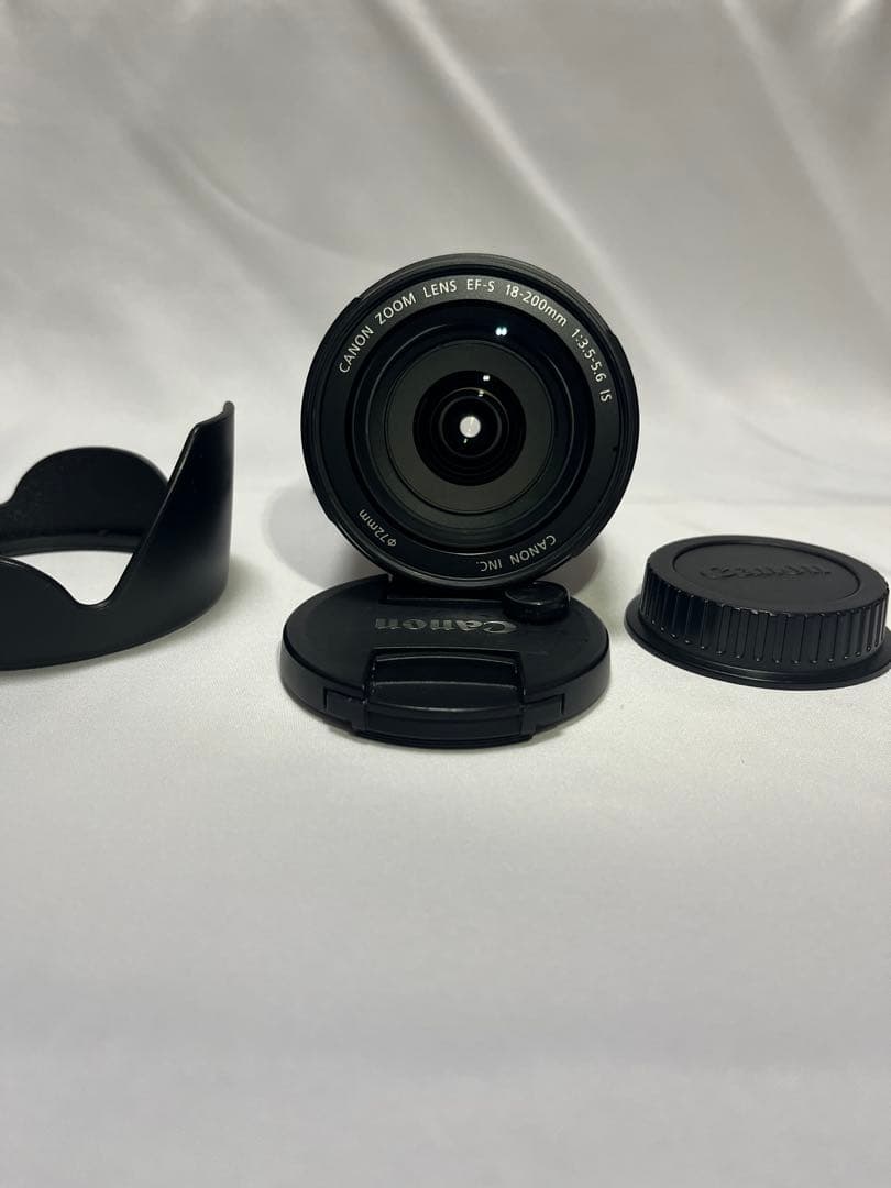 Canon EFS 18-200mm ズームレンズ