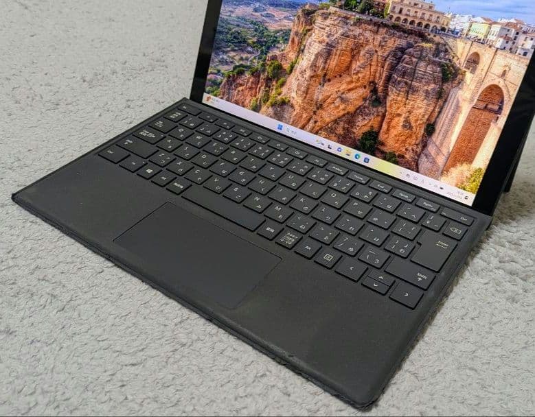 Surface Pro 7＋Core-i5 256gb ブラック