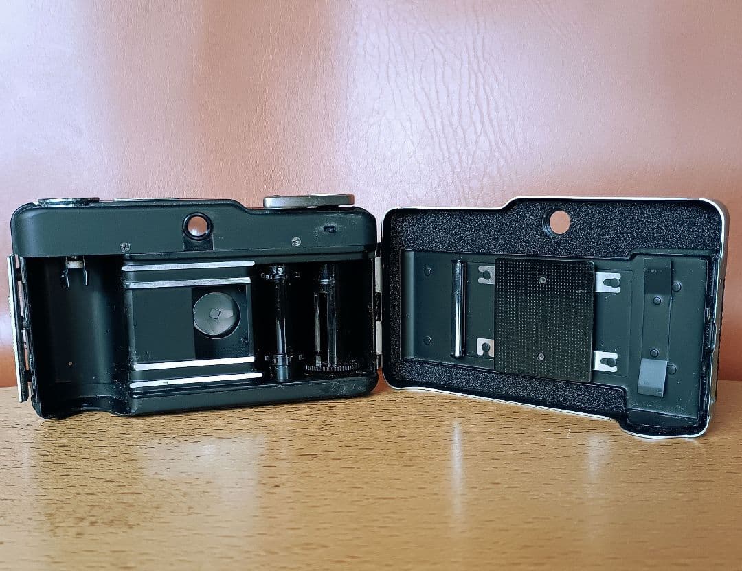 フィルムカメラ【整備、完動品】キャノン　デミ