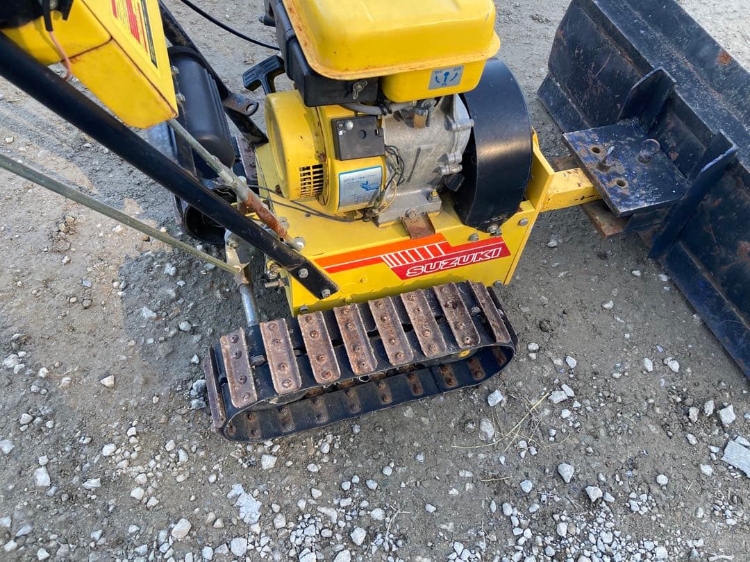 スズキ 除雪機 キャタピラ式　排土版