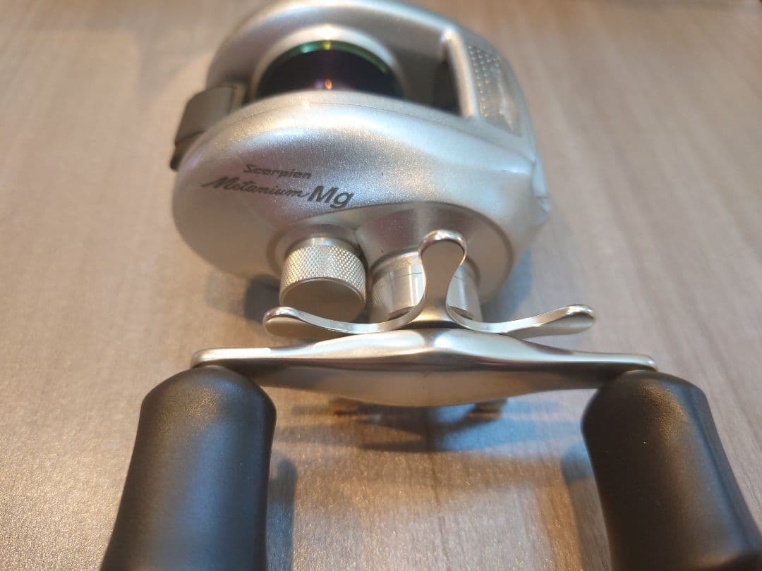 SHIMANO Scorpion nium Mg 00ベイトリール