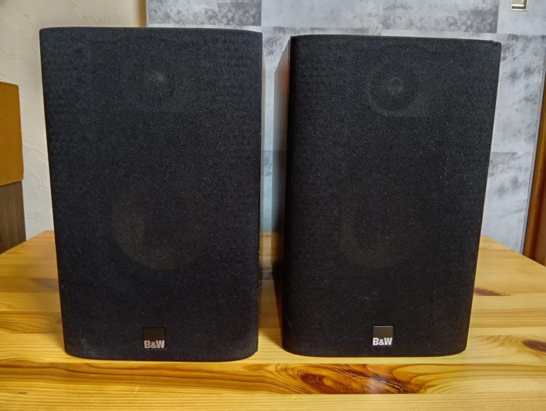 B&W 686 レッドチェリー