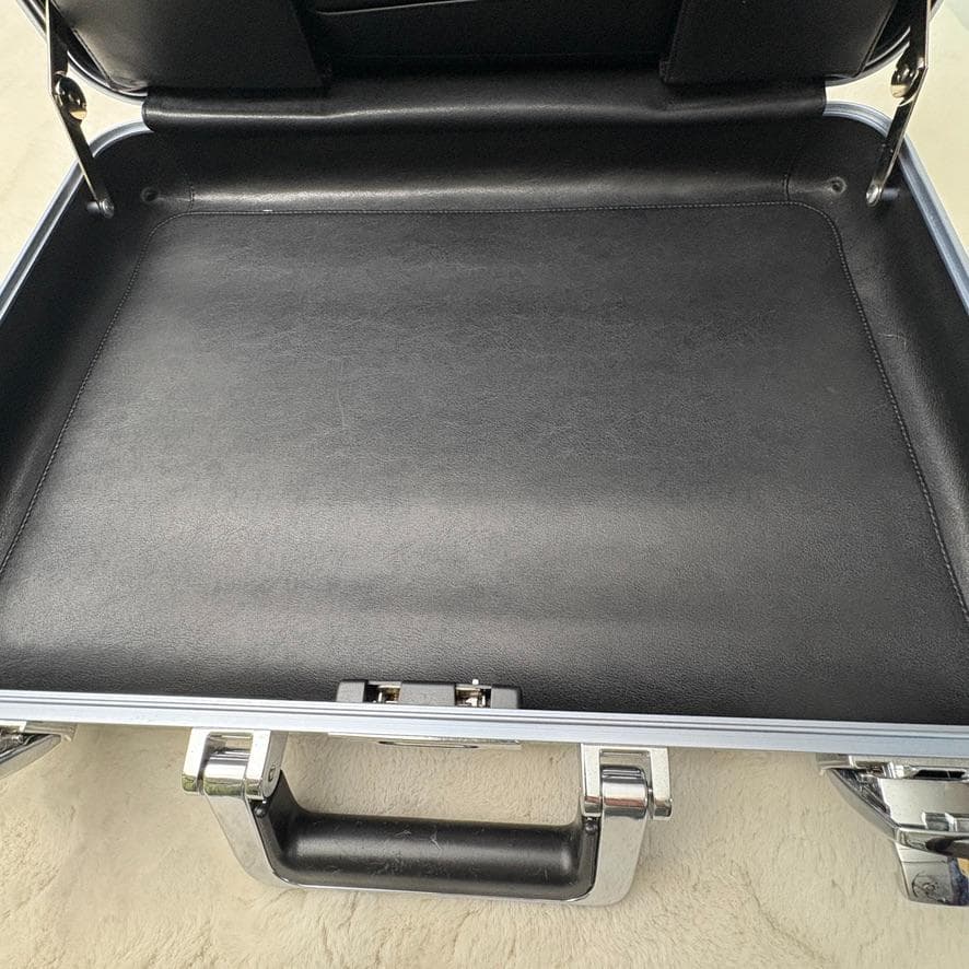 美品✨ゼロハリバートン アタッシュケース USA製 シルバー