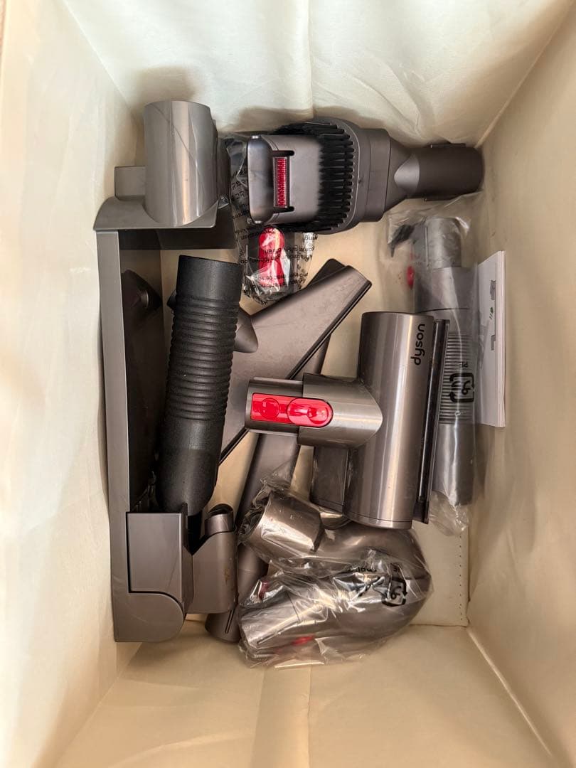 ダイソン　dyson v8fluffy+