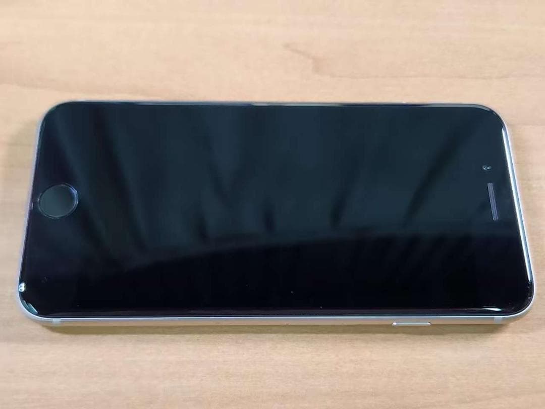 020300J iPhone SE A2782 64GB【最大容量92%】