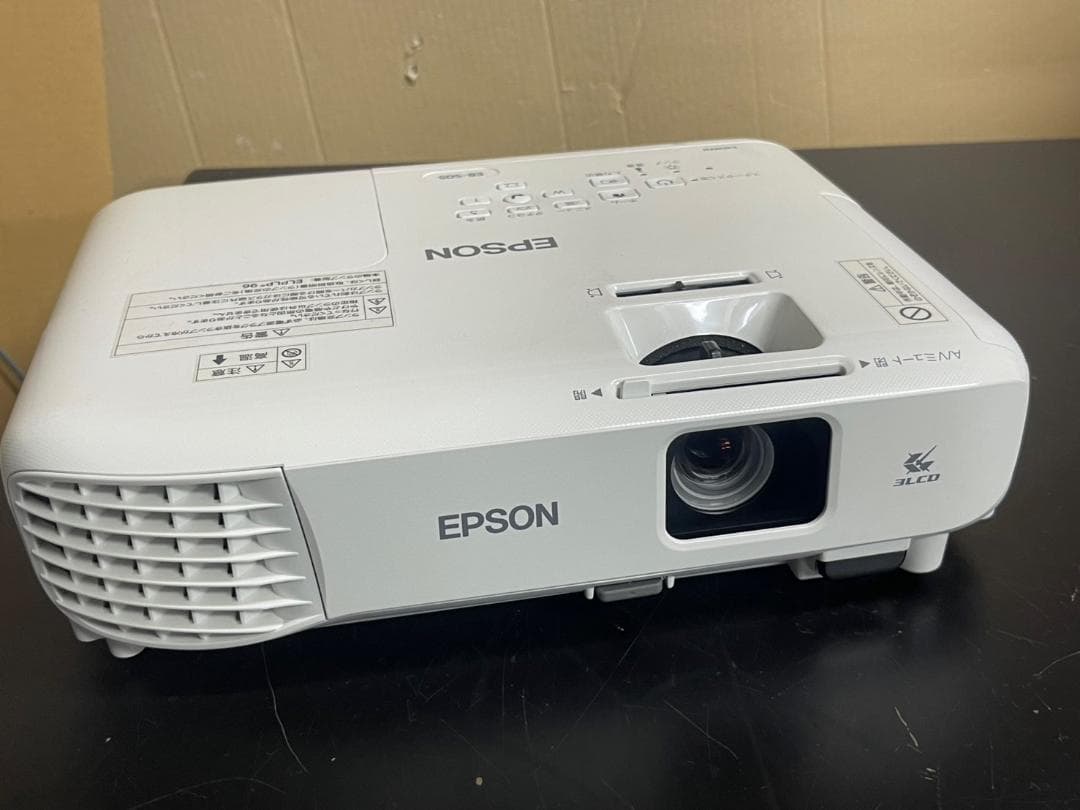 ランプ時間0時間!! EPSON EB-S05 プロジェクター本体