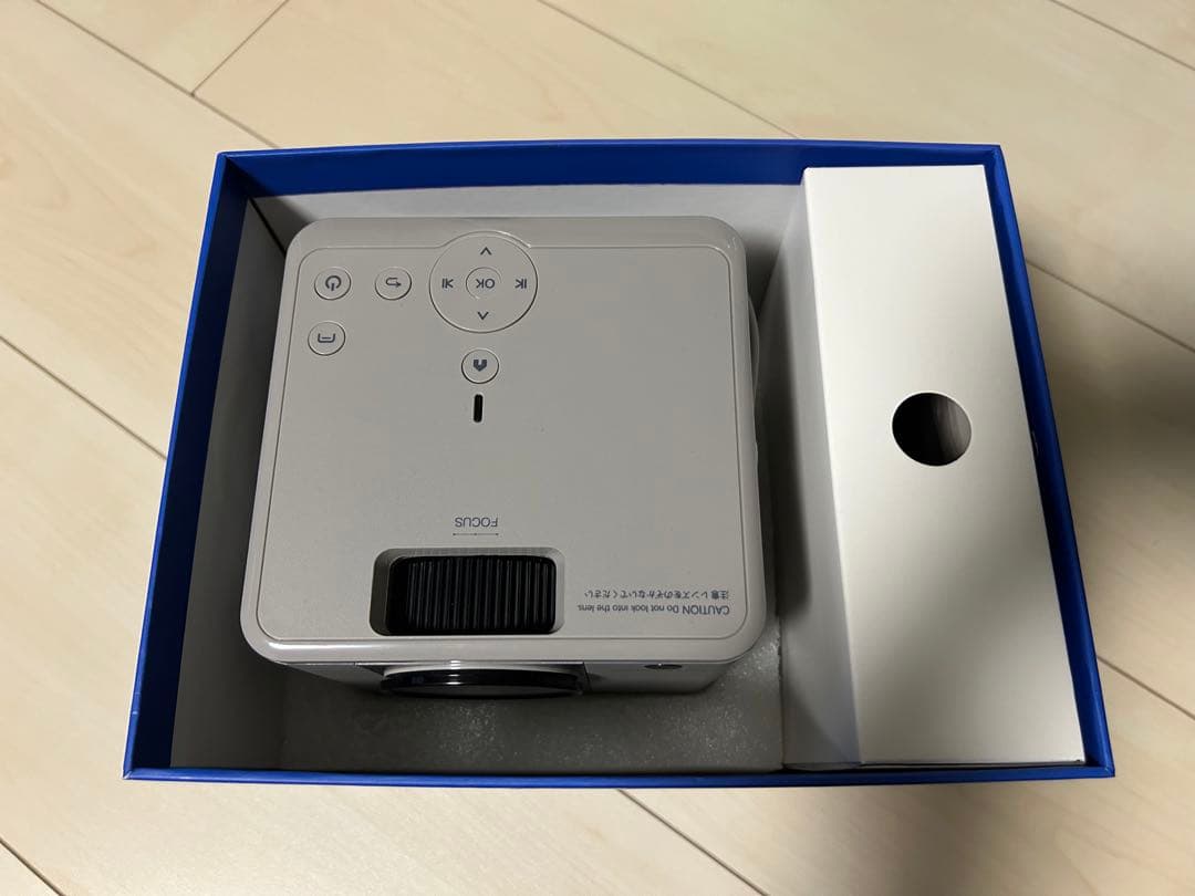 美品⭐︎mitemi 小型ホームプロジェクター⭐︎