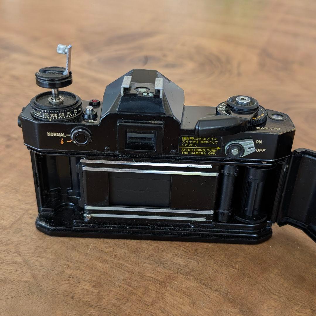 Canon EF 一眼レフカメラ 50mmレンズ付き