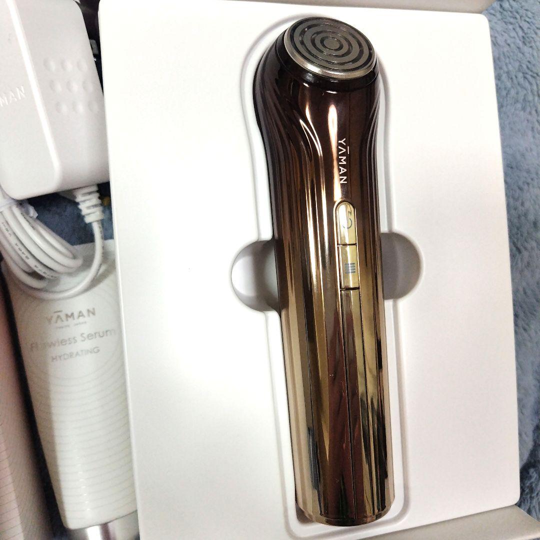 YAMAN 美顔器 セラム付き　Bloom6