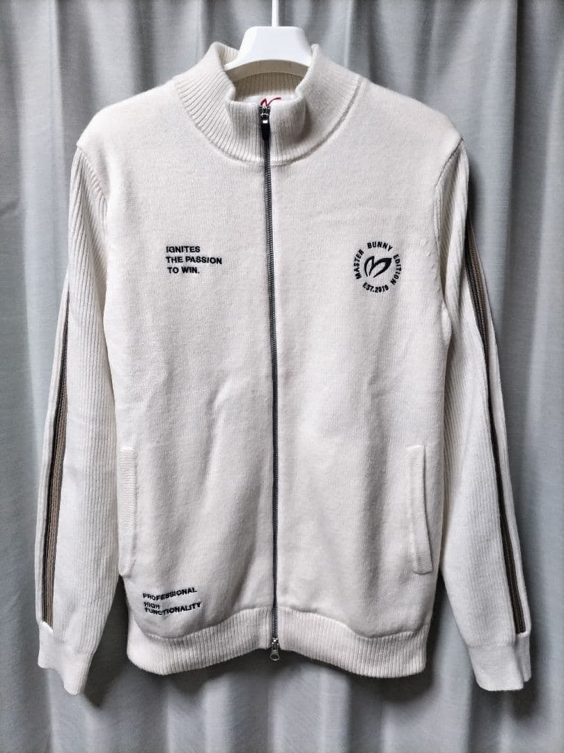 マスターバニー　裏地付き　ニットジャケット　23年モデル 白系