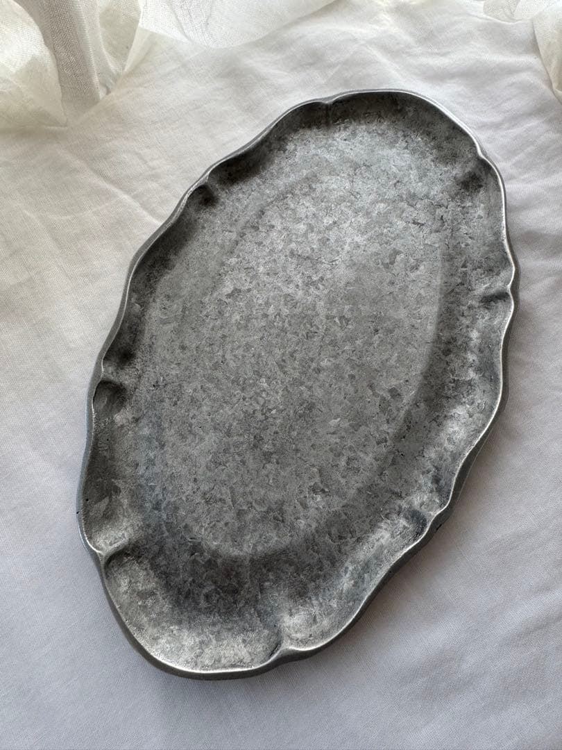 入手困難　co+fe コフェ　オーバル　花リムプレート　アスティエ　ハグオーワー