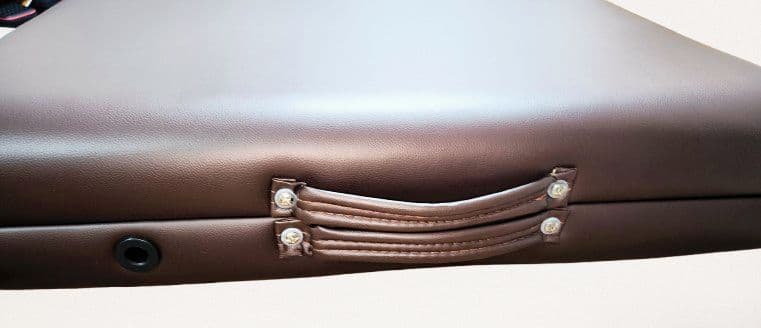 ステラミニ 【Stella Mini】プロ仕様の折りたたみ式マッサージベッド