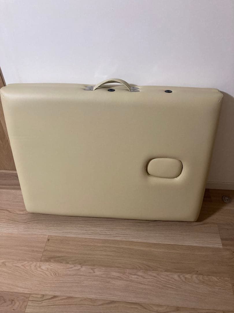 マッサージベッド　ベージュ　折りたたみ