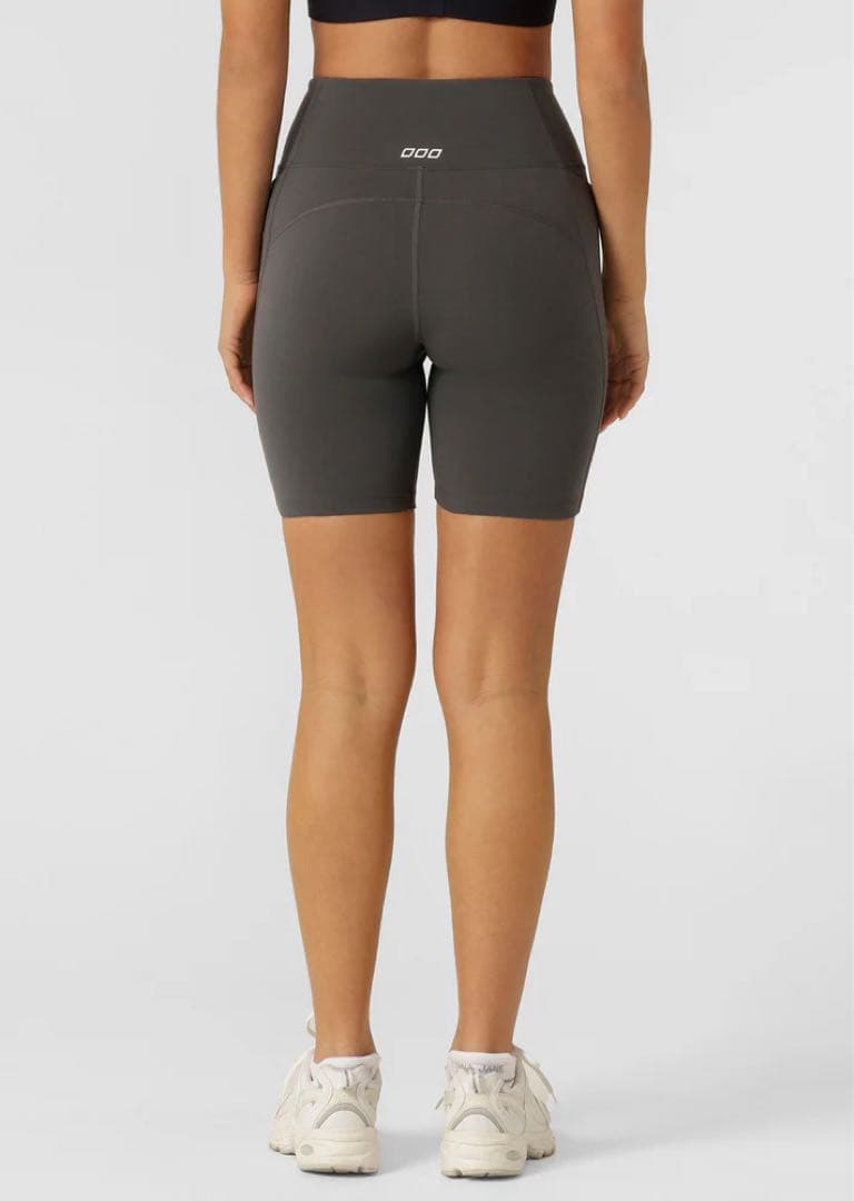 Lorna Jane ダークグレー ハイウエストショーツ