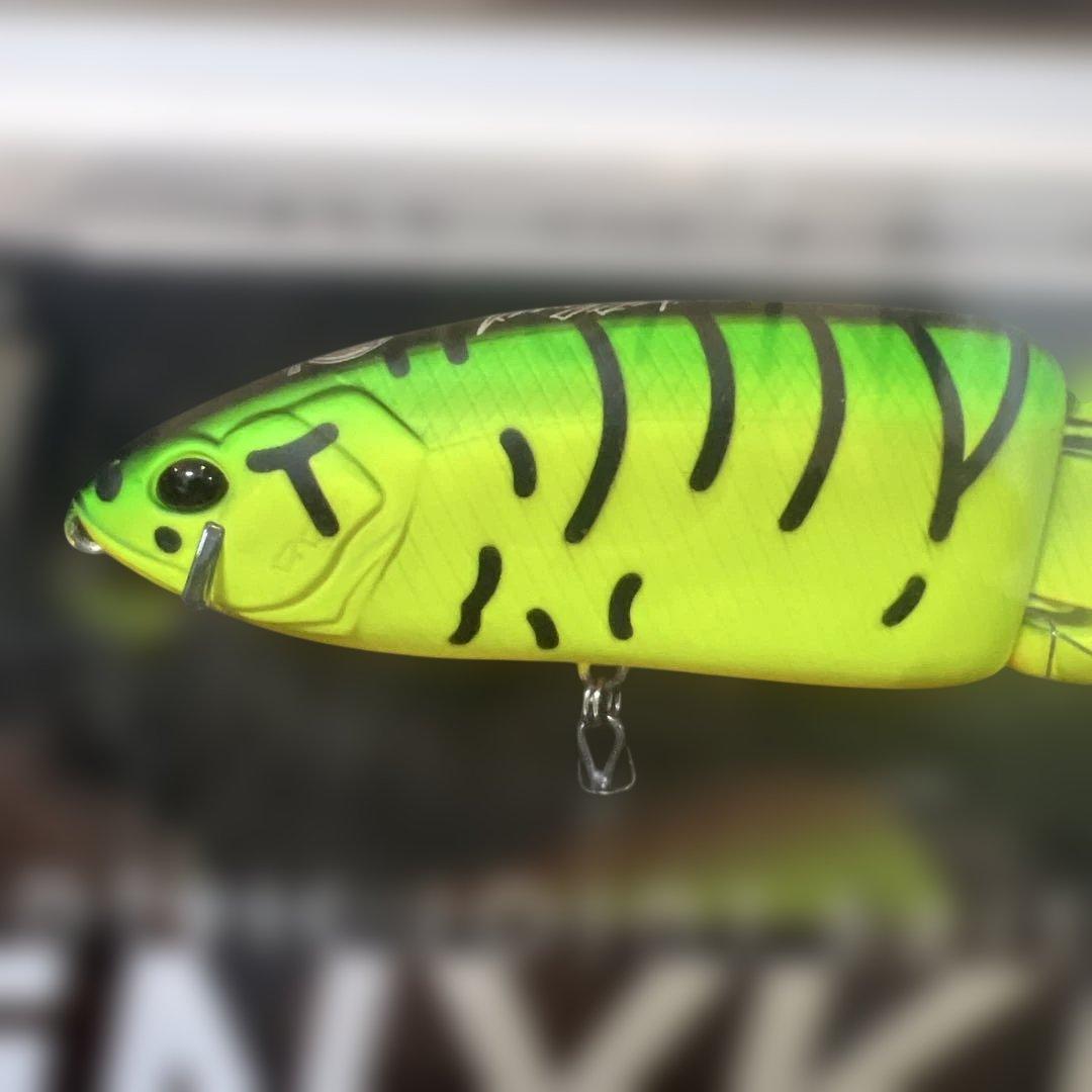 タイニークラッシュ　東京ゴールド ビレッジタイガー　v2