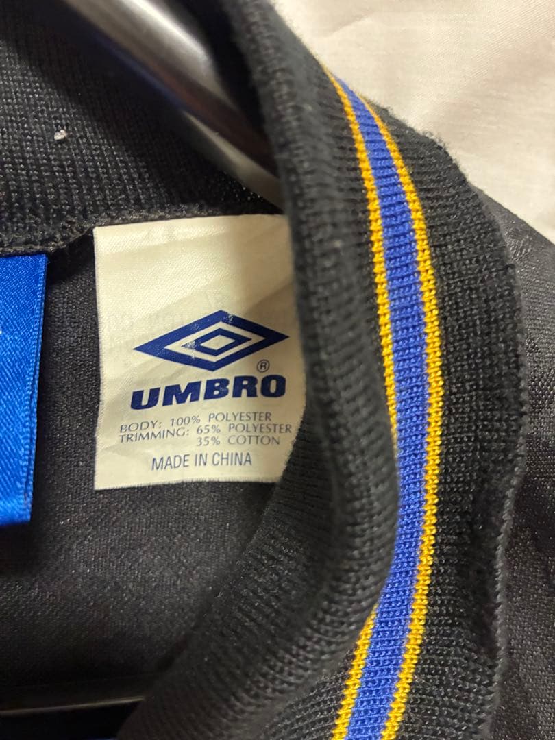 93-95マンチェスターユナイテッド　 umbro(ブラック) L